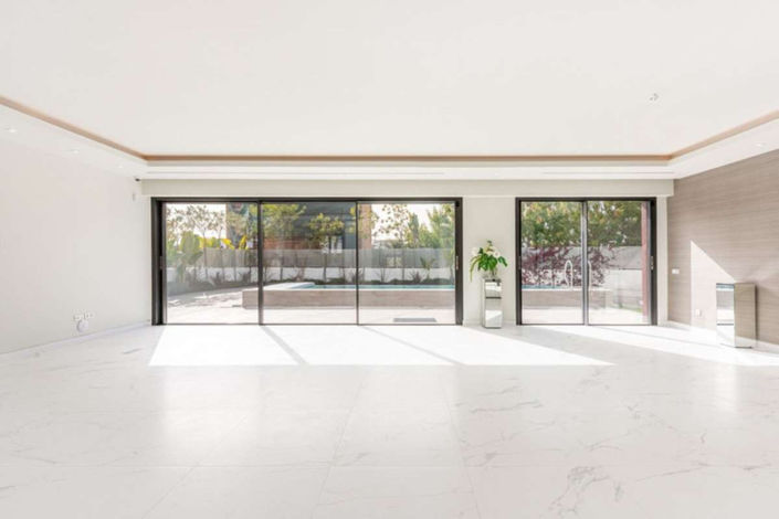 Image No.2-3 Bed Villa for sale