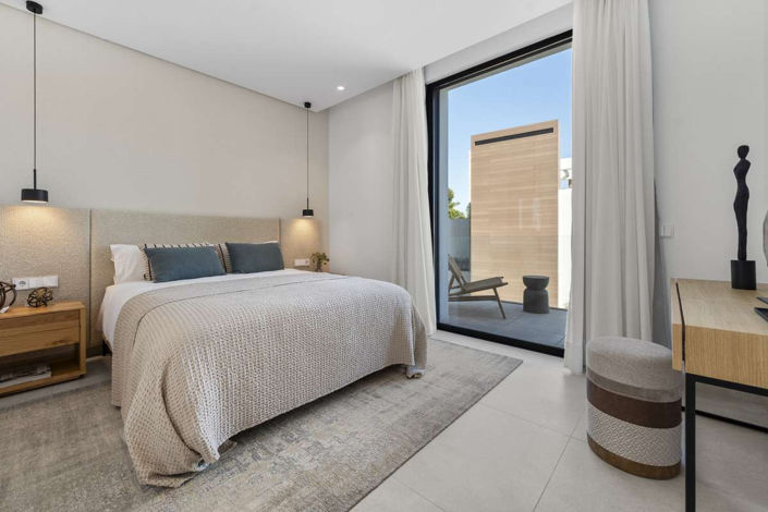 Image No.12-4 Bed Villa for sale