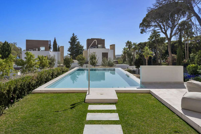 Image No.34-4 Bed Villa for sale