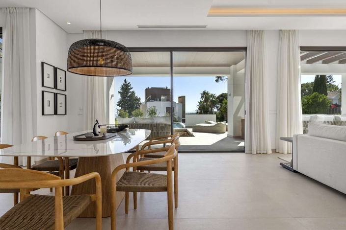 Image No.7-4 Bed Villa for sale