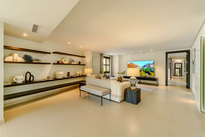 Image No.2-Villa de 5 chambres à vendre à Marbella