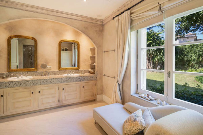 Image No.4-Villa de 5 chambres à vendre à Marbella