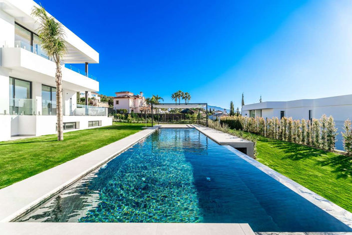 Image No.27-6 Bed Villa for sale