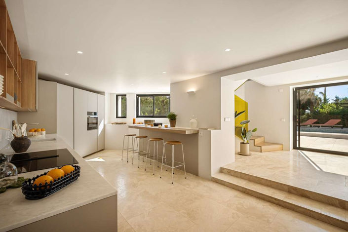 Image No.8-4 Bed Villa for sale