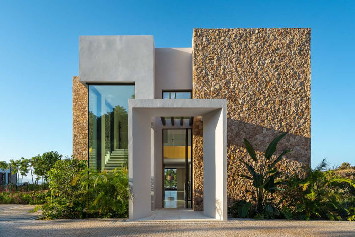 Image No.2-5 Bed Villa for sale