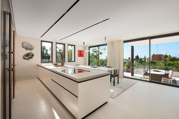 Image No.8-5 Bed Villa for sale