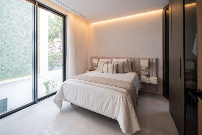 Image No.11-6 Bed Villa for sale
