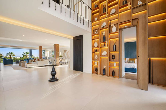 Image No.15-6 Bed Villa for sale