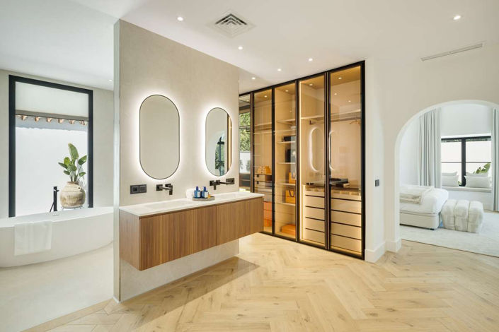 Image No.14-5 Bed Villa for sale