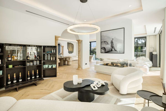 Image No.8-5 Bed Villa for sale