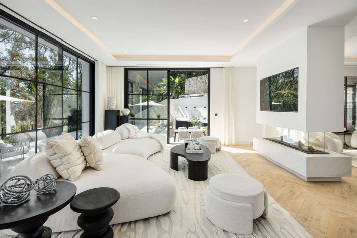 Image No.9-5 Bed Villa for sale
