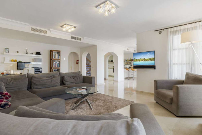 Image No.3-5 Bed Villa for sale