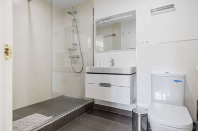 b98le8d7m9k3degpefzhs0lif8u4xzvzhwxtmggyekxx9