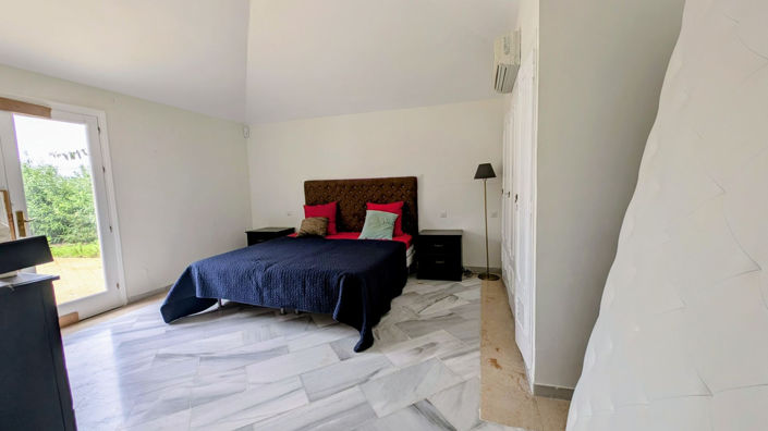 Image No.3-3 Bed Villa for sale