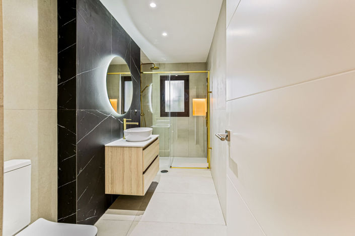 Image No.7-4 Bed Apartment for sale