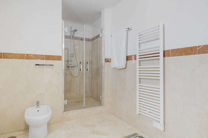 Image No.4-5 Bed Villa for sale