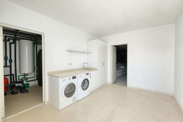 Image No.2-4 Bed Villa for sale