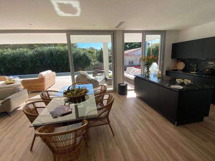 Image No.3-5 Bed Villa for sale