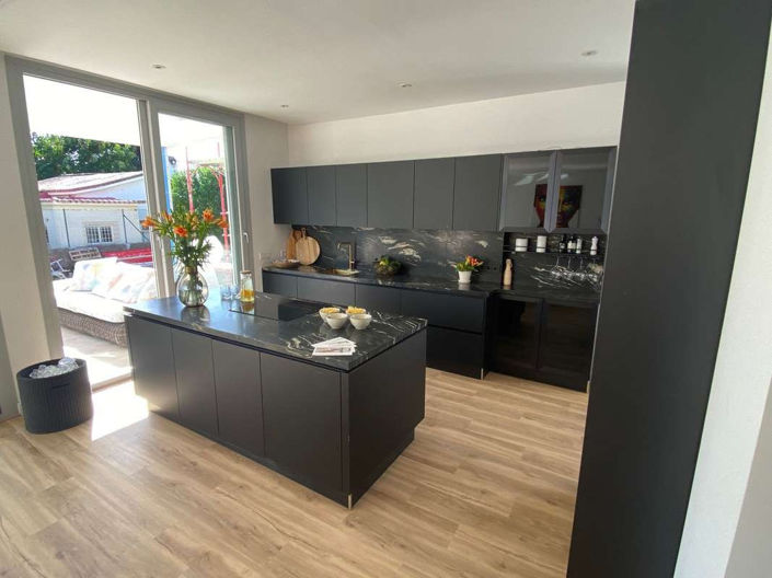 Image No.4-5 Bed Villa for sale