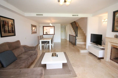 b98le8d7m9k3degpefzhs0lif8u4xzvzhwxtmggyekxx9