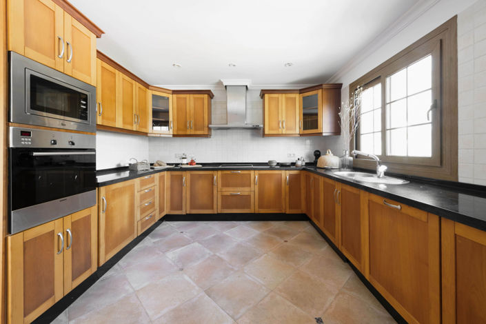 Image No.5-5 Bed Villa for sale