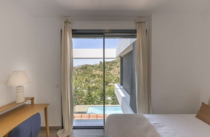 Image No.6-5 Bed Villa for sale