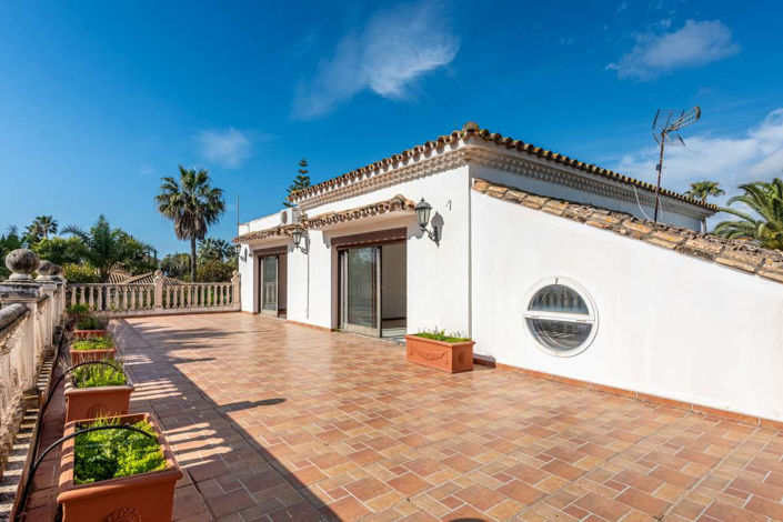 Image No.4-6 Bed Villa for sale