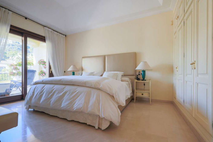 Image No.11-6 Bed Villa for sale