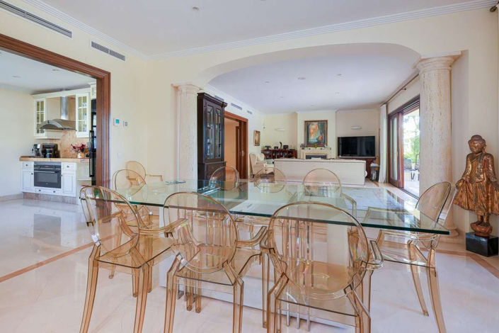 Image No.5-6 Bed Villa for sale