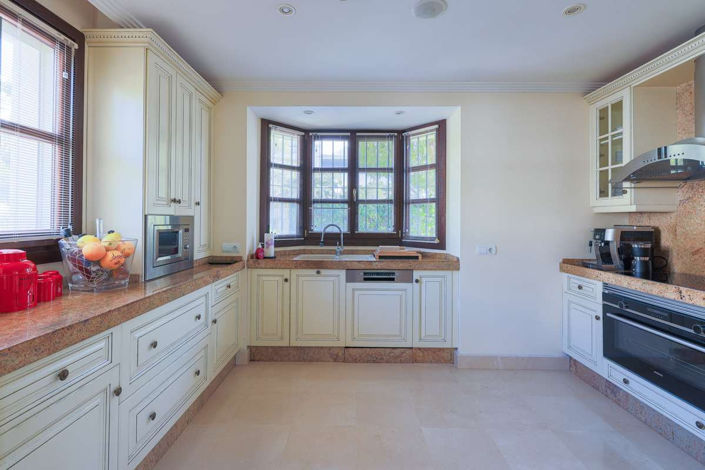 Image No.6-6 Bed Villa for sale