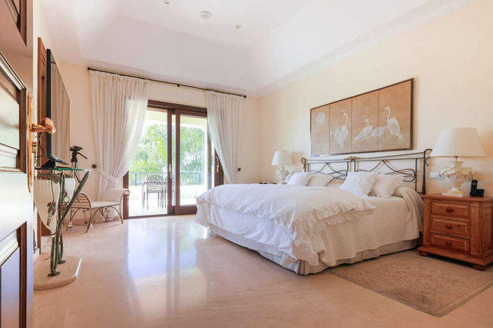 Image No.7-6 Bed Villa for sale
