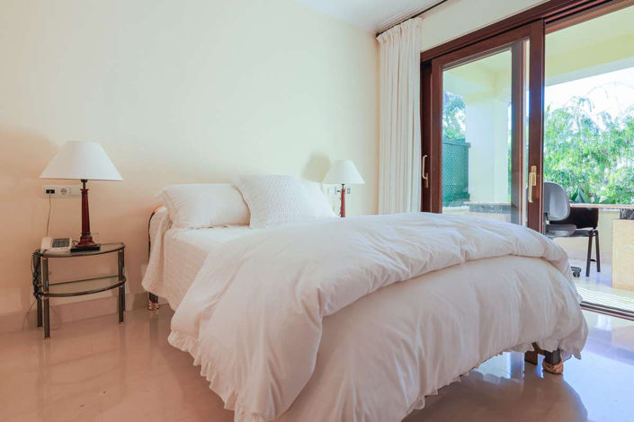 Image No.8-6 Bed Villa for sale