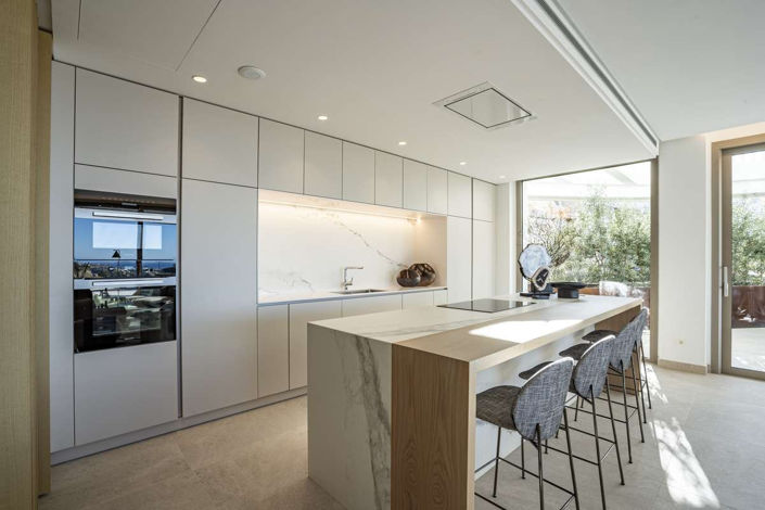 Image No.4-4 Bed Apartment for sale