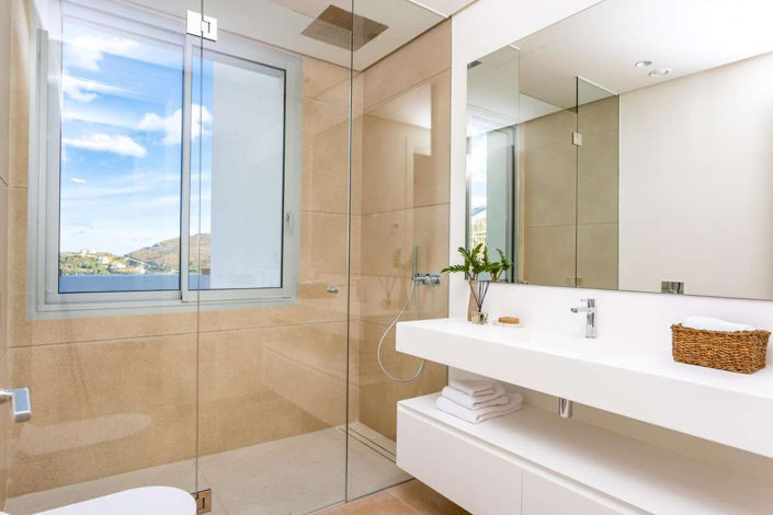 Image No.9-3 Bed Apartment for sale