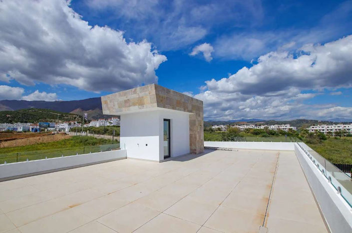 Image No.12-4 Bed Villa for sale
