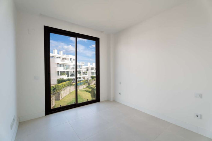 Image No.14-3 Bed Apartment for sale