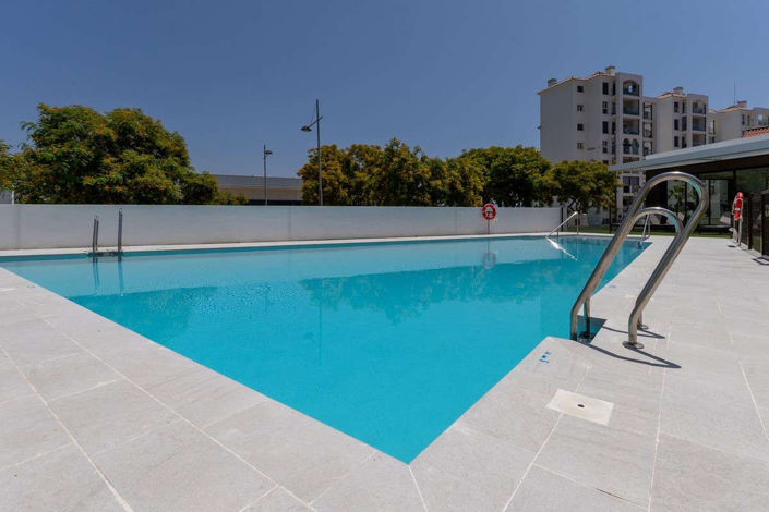 Image No.2-Appartement de 2 chambres à vendre à Estepona