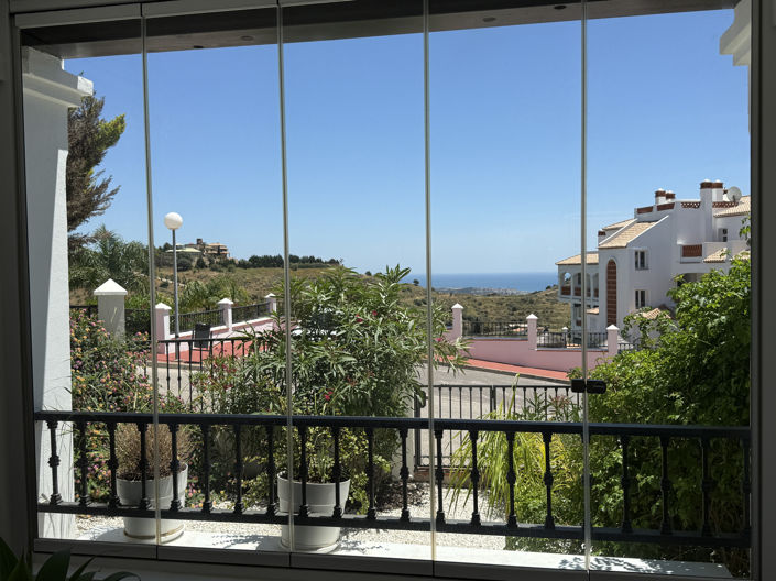 Image No.12-3 Bed Apartment for sale