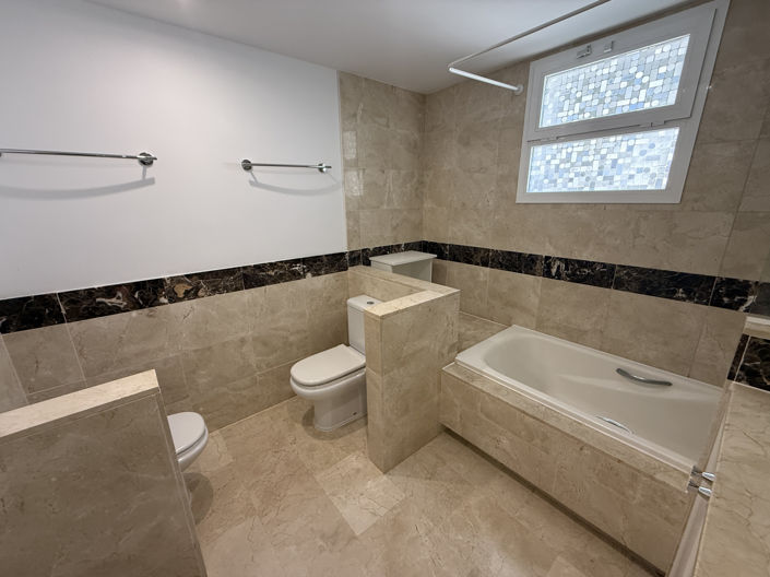 Image No.15-3 Bed Apartment for sale