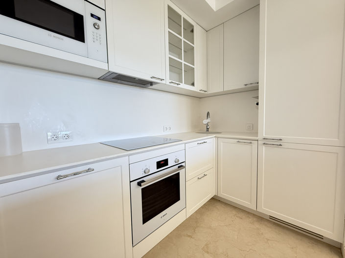 Image No.24-3 Bed Apartment for sale