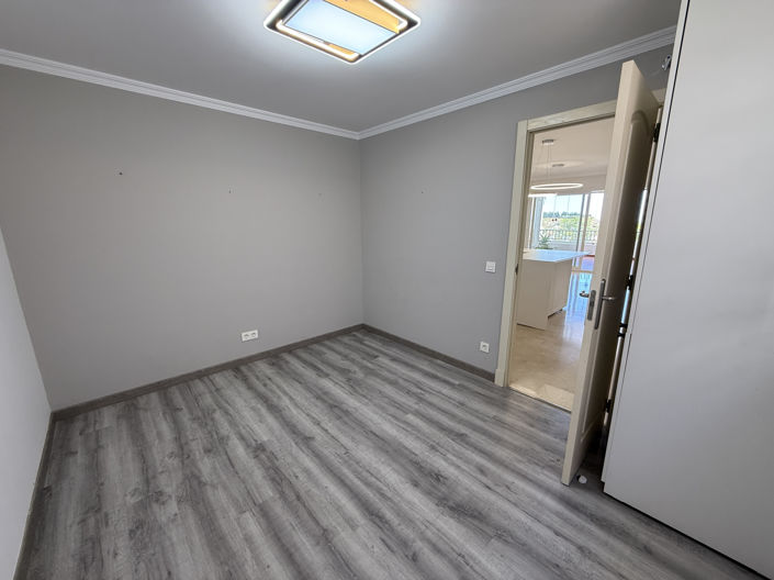 Image No.25-3 Bed Apartment for sale