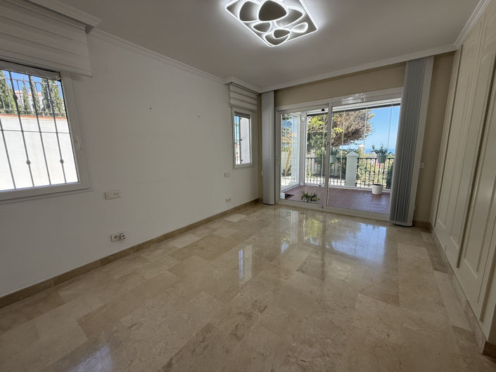 Image No.6-3 Bed Apartment for sale