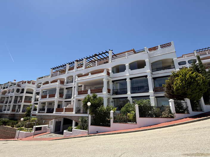 Image No.8-3 Bed Apartment for sale