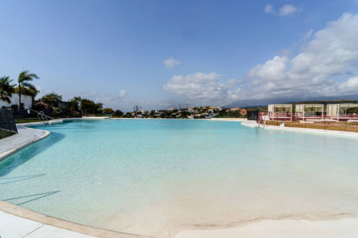 Image No.3-3 Bed Property for sale