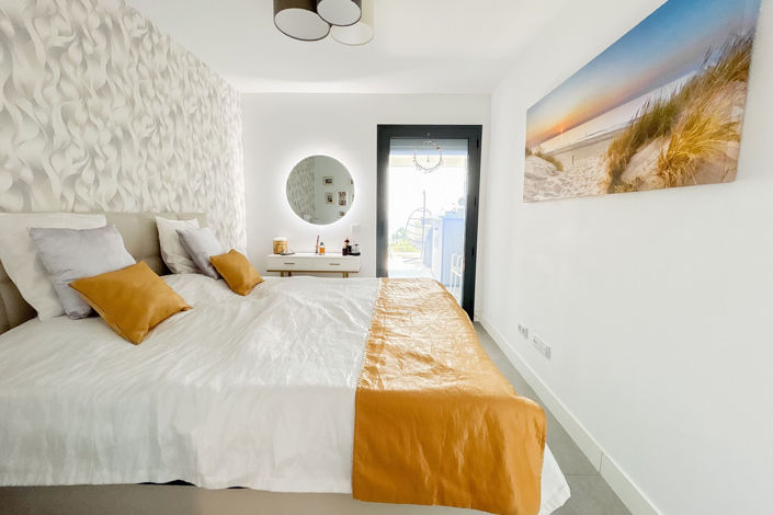 Image No.8-2 Bed Apartment for sale
