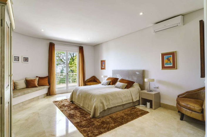 Image No.10-5 Bed Villa for sale