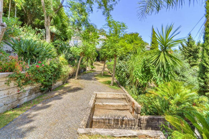 Image No.28-5 Bed Villa for sale