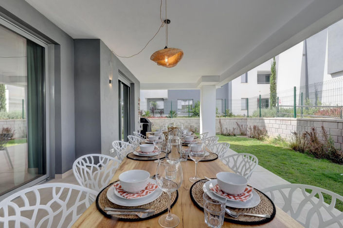 Image No.10-2 Bed Property for sale