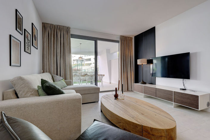 Image No.2-2 Bed Property for sale