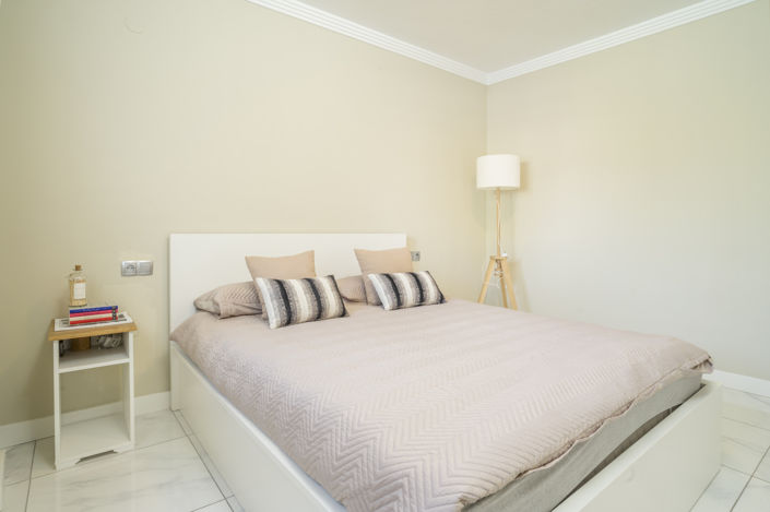 Image No.14-2 Bed Property for sale
